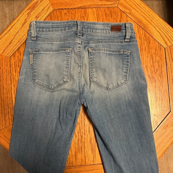 *PAIGE* Light Wash Denim Jeans Size 27 - Picture 5 of 7